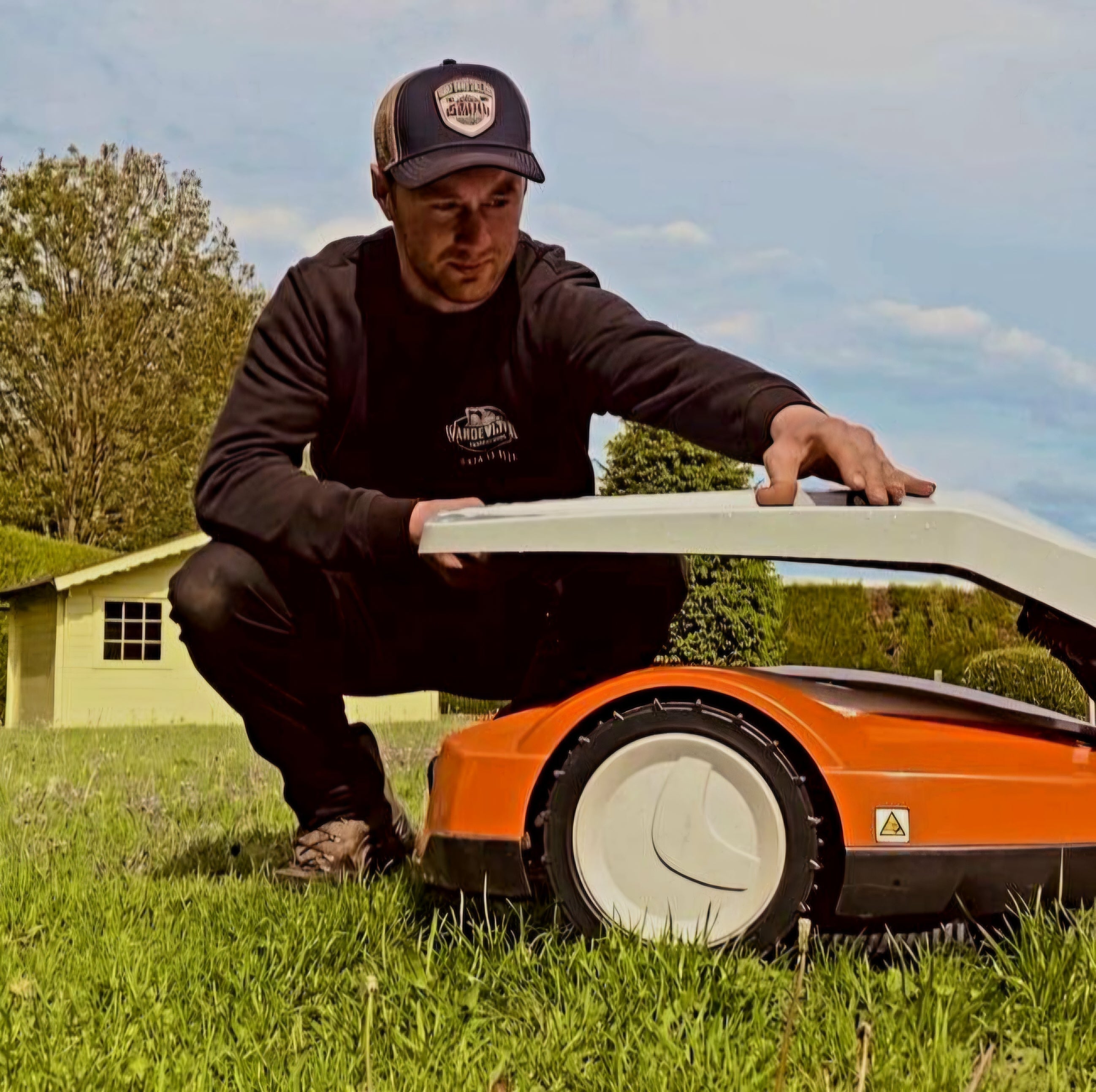Robot Lawn Mower or Lawn Mower – Which Is Better for Your Garden?